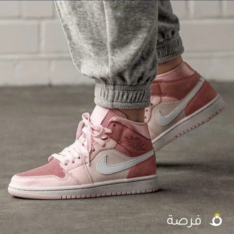 Nike air jordan 1 mid digital pink