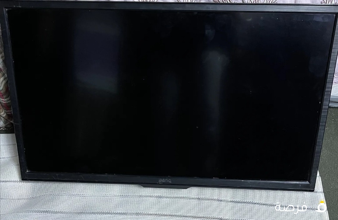 شاشة بينكيو BENQ 32 بوصةLED بدون ريموت السعر 16 دينار السالمية للتواصل