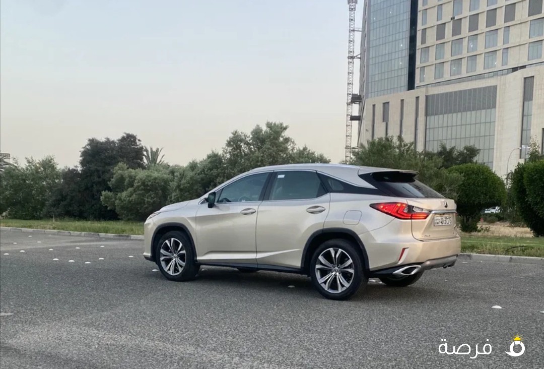 للبيع لكزس RX350 موديل 2017 ماشي 55 الاف
اللون ذهبي من الداخل جلد تان الدرجه الاولي
كامل المواصفات / بصمه. فتحه. شاشه. نفقيشن.
كاميرا . رادار. عداد بروجكتر . تدفئه وتبريد. تنبيه خروج عن المسار. مثبت سرعه. تحكم سكان. ستاير خلفيه
بلوتوث AUX USB . . تشغيل عن بعد. وايرلس شحن.
دبه هيدروليك
فحص قير ومكينه وشاصي والبدي فيه قطعه واحده
سيرفس الوكالة السياره بحالة الوكالة
