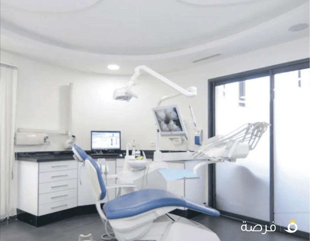 مطلوب رخصه مركز او عياده اسنان للظمان او المشاركه وجميع تكاليف تجهيز العياده والموظفين والاداره علي المستثمر ..