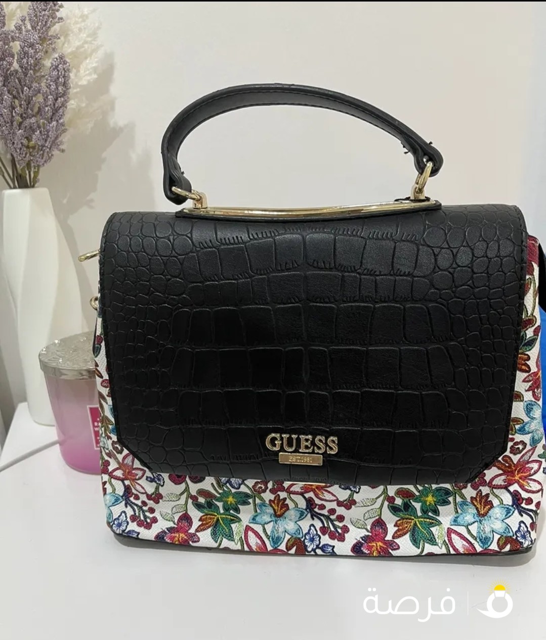 شنطة من guess جديدة لم تستعمل ولا مره