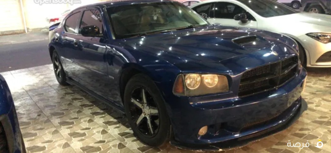 تشارجر نظيفه استعمال يومي فيها صوت تكايات وبدلت هيئه اماميه كامله ماشيه 226
وعليها كبوت اس ار تي واعتقد فيها صبغ تجميلي دعاميه اماميه غييير قاابل للبدل