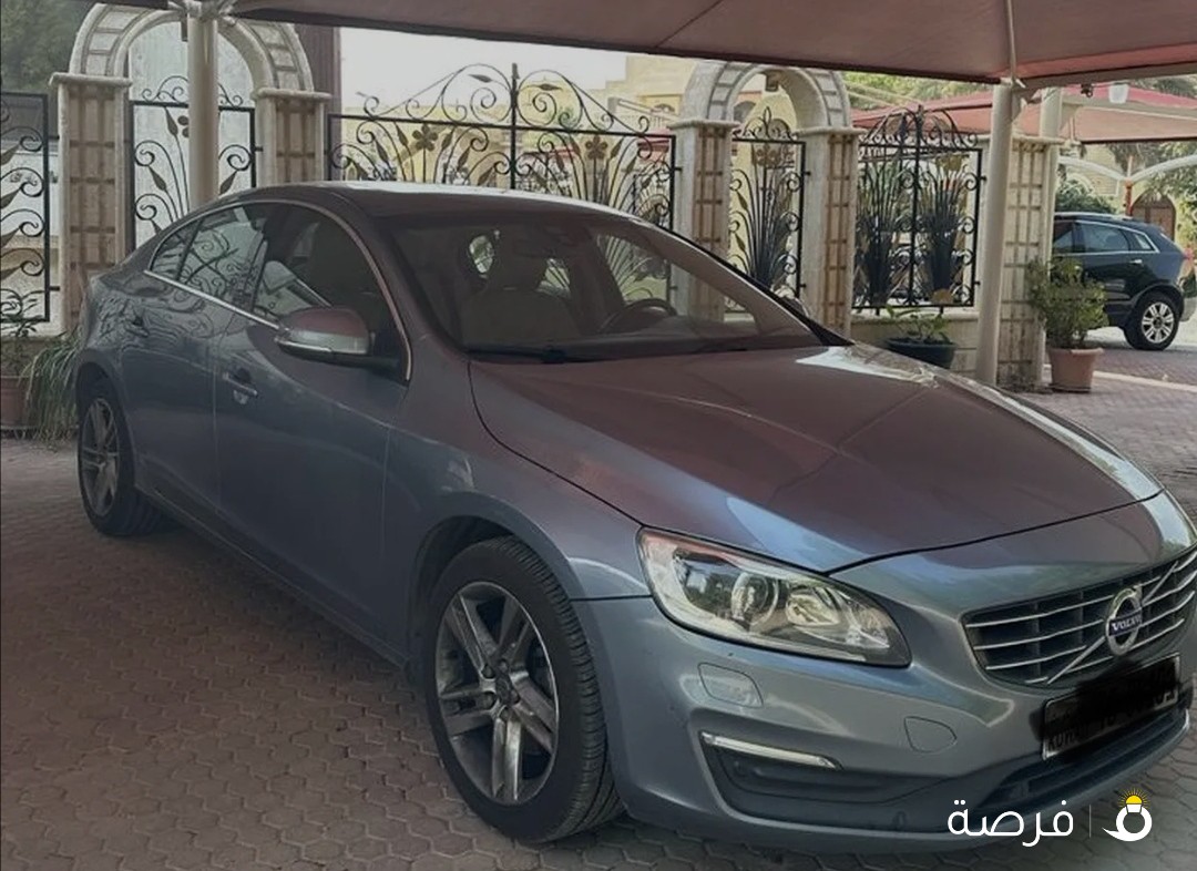 فولفو S60 موديل 2017