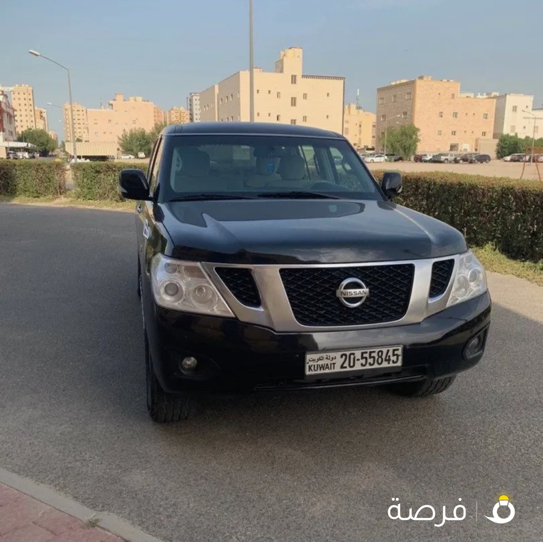 باترول موديل 2013 اللون اسود شرط الفحص جير ماكينه شاصي المكينة 320 SE V8 بدون فتحة