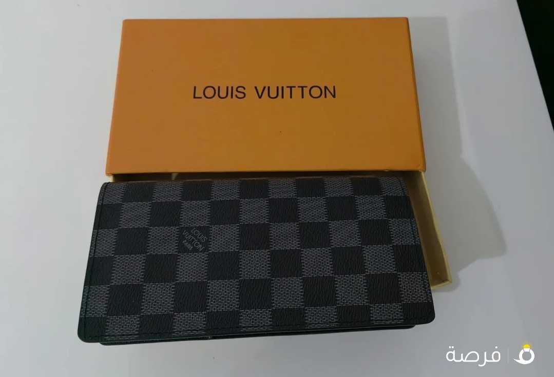 Lv wallet new with box