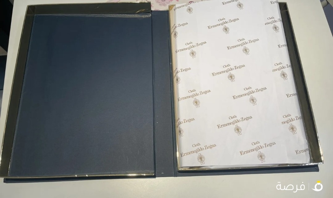 قطعة قماش ماركة Cloth Ermenegeldo Zegna إيطالي من الدغيشم للأقمشة 3 متر رصاصي جديدة مع الفاتورة المطلوب 45 دينار نهائي