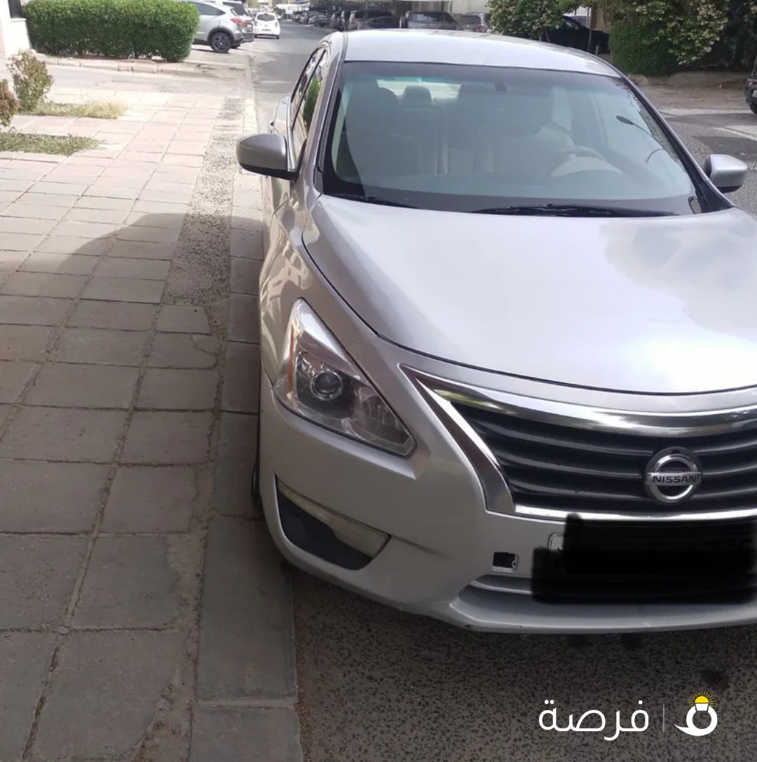 نيسان التيما موديل 2015 ماشية 136