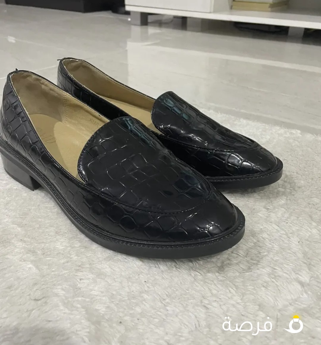 حذاء نسائى اسود للبيع