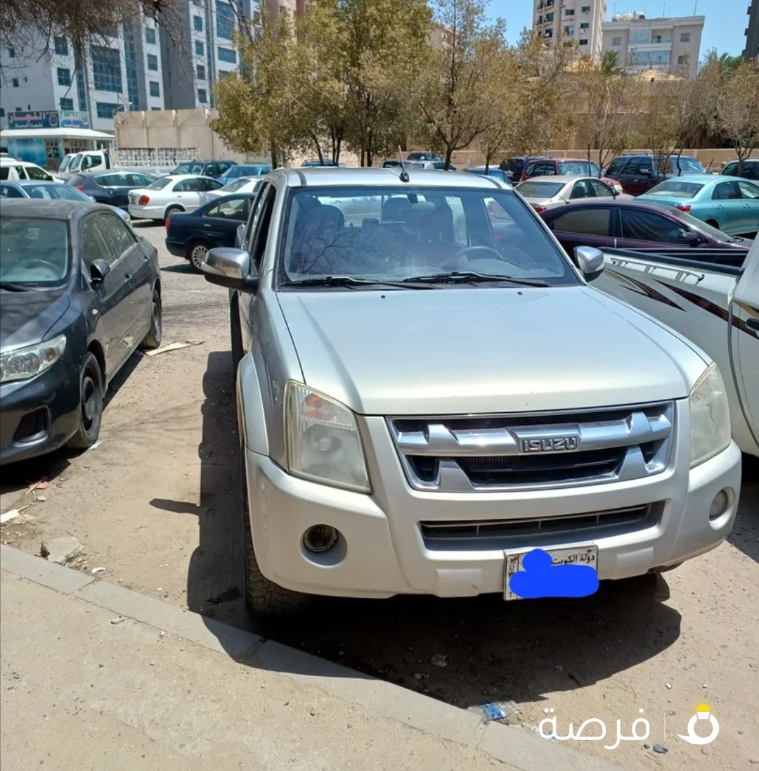وانيت ايسوزو 2012 ... هيكل حالة نظيفه للاستفار تواصل على رقم الوتس