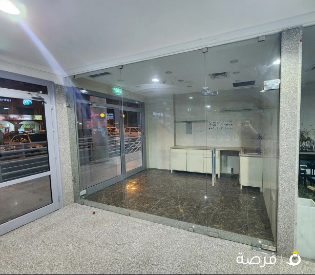 محل للايجار بحولي (دور ارضي