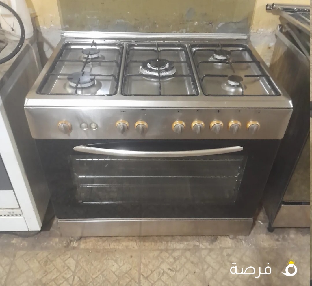 لبيع طباخ بوش 60 × 90 ايطالي خمسه شعلي بحاله ممتازه مع التوصيل والكفاله اشعال