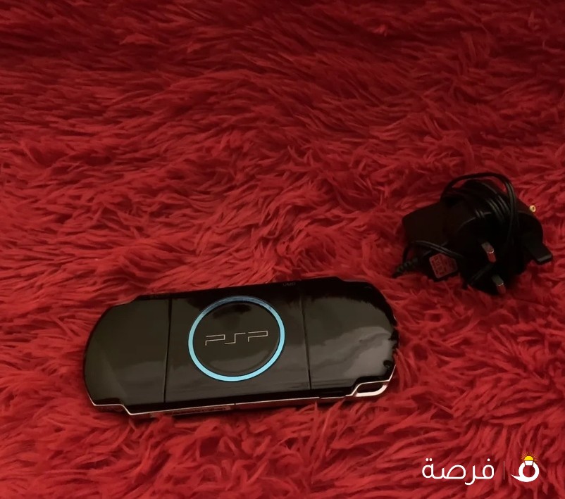 PSP للبع بحالة ممتازة يحتوي العاب كثيرة