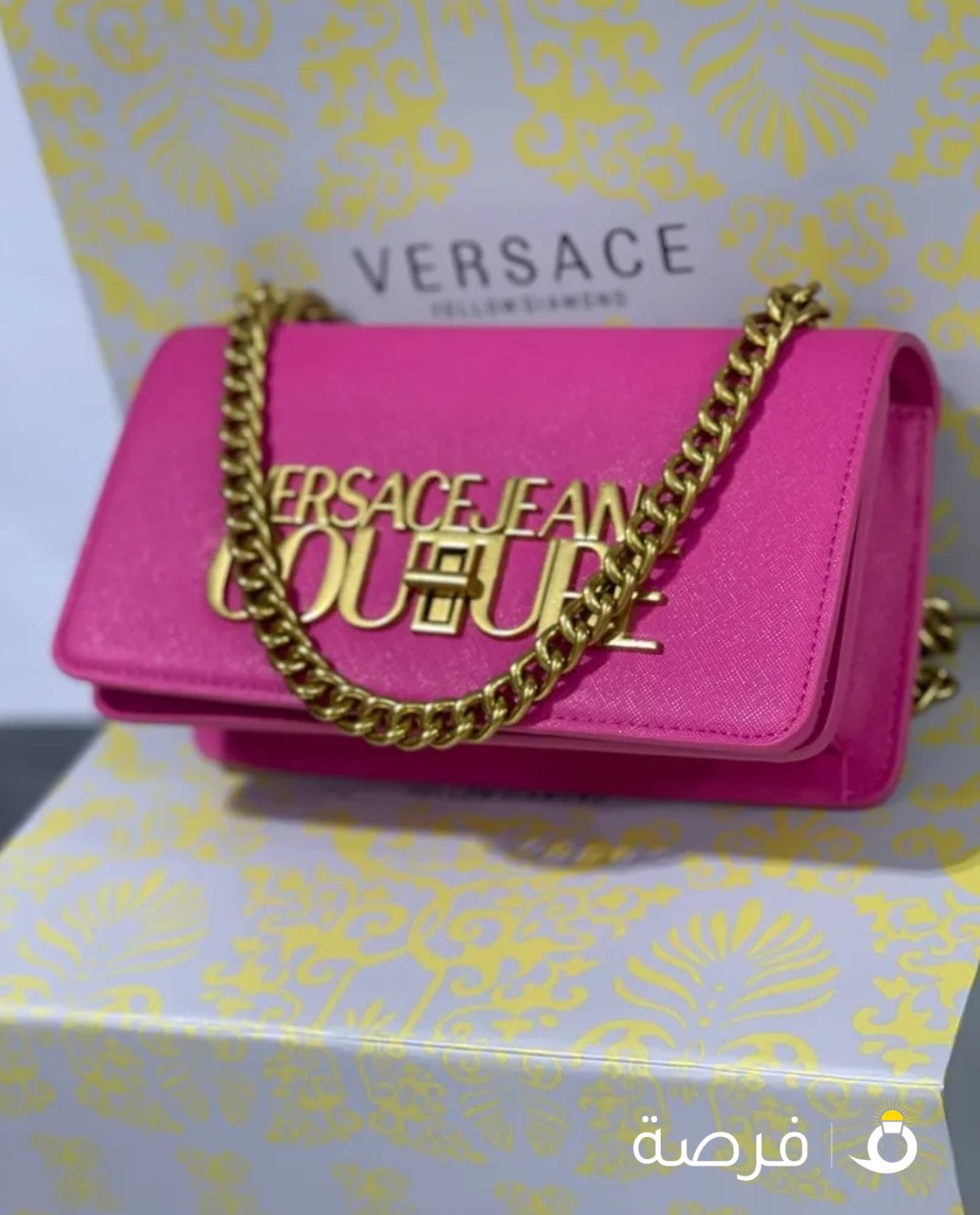 شنطة حقيبة فرساتشي جلد لونها وردي Versace bag