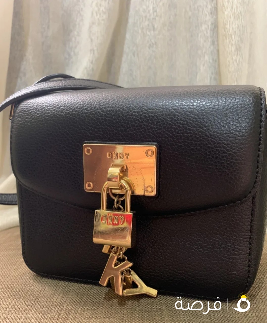 شنطة DKNY اشتريته 65