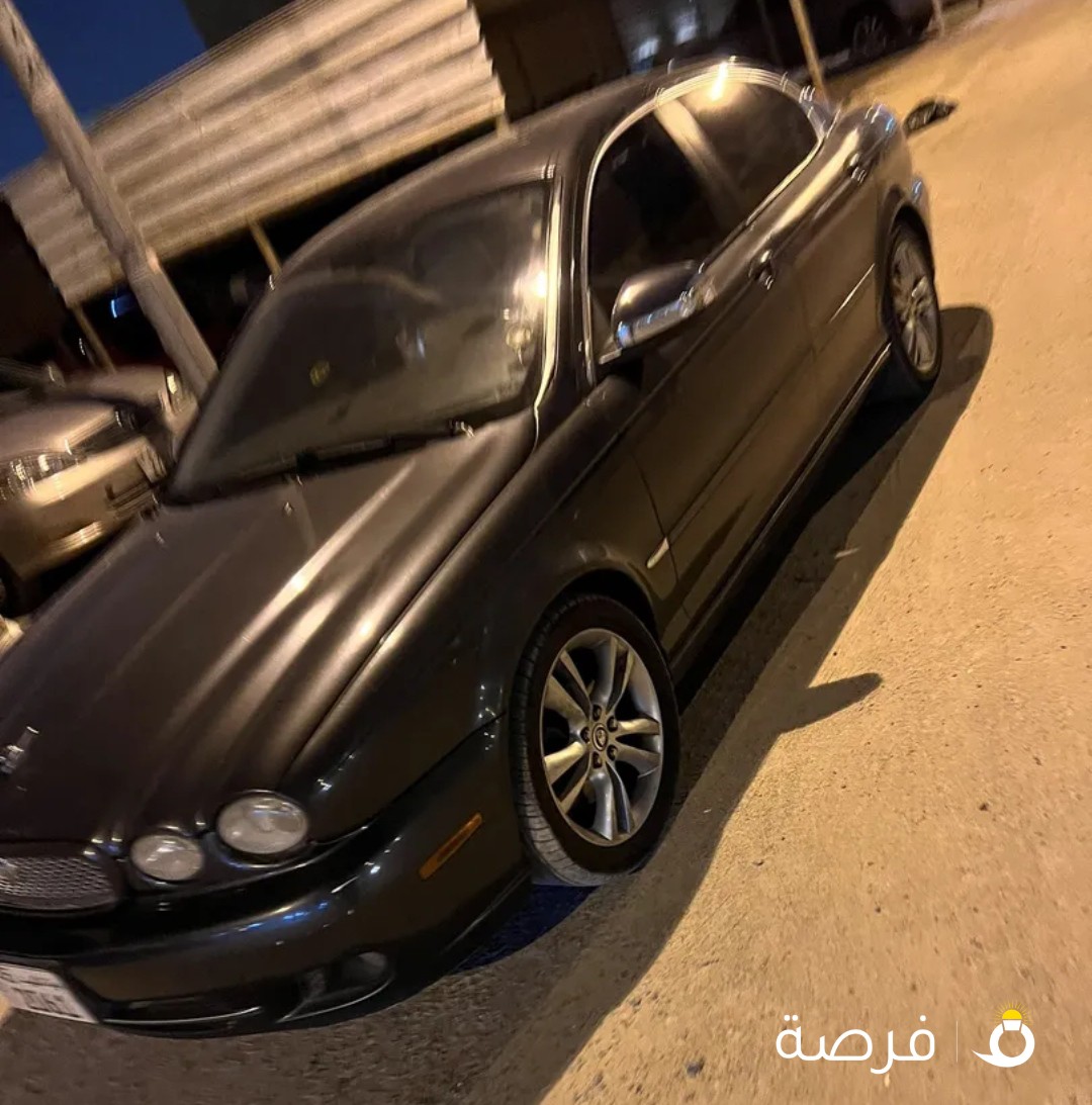 جاكور اكس تايب موديل 2010 V6 ماشية 115km الرجاء قراءة الاعلان قبل الاتصال