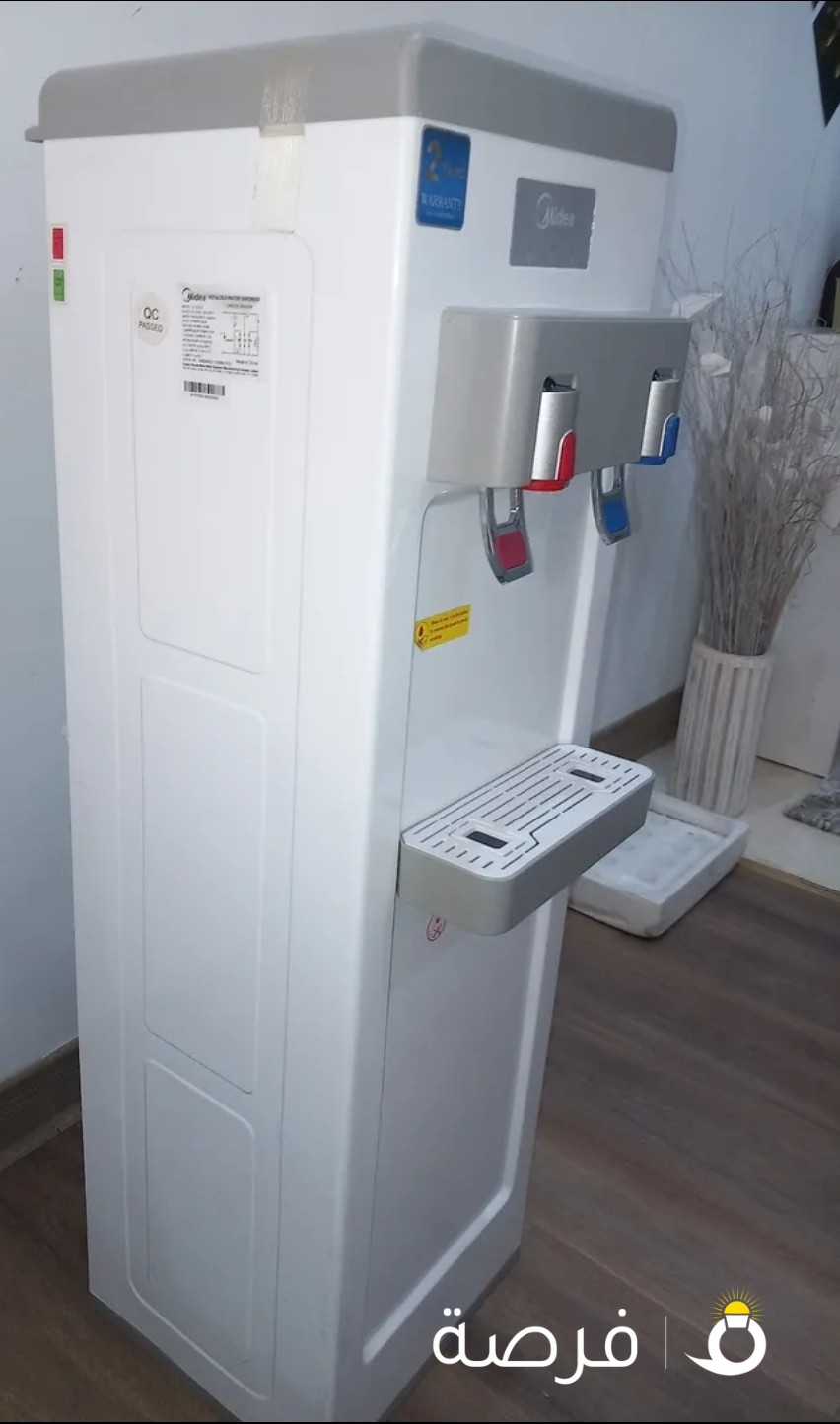 كولر ماء شبه جديد - مبرد مياه - Water Dispenser