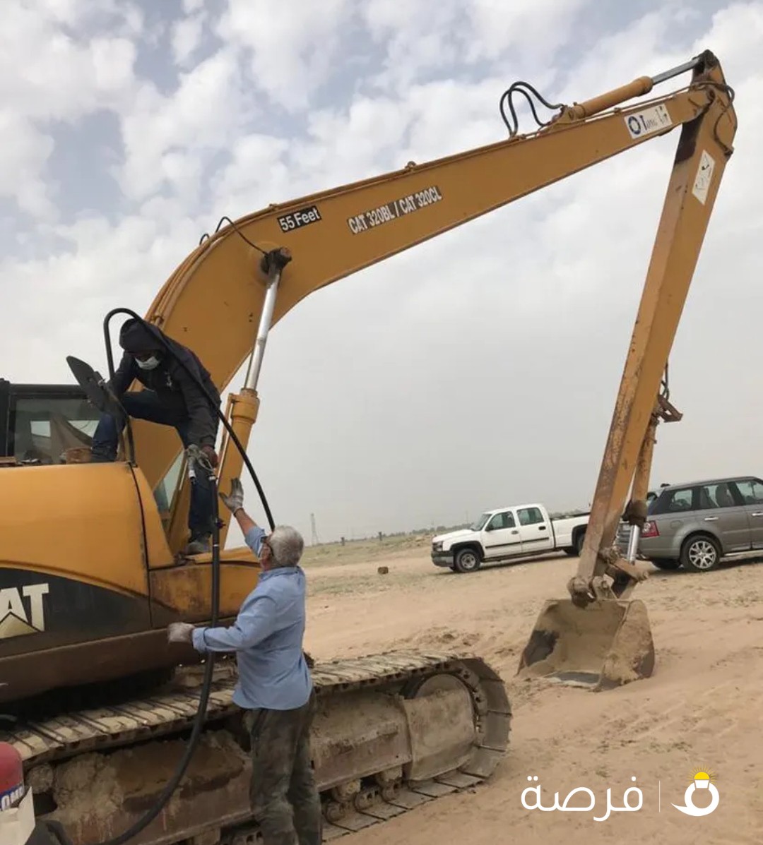 تأجير جميع المعدات الثقيلة