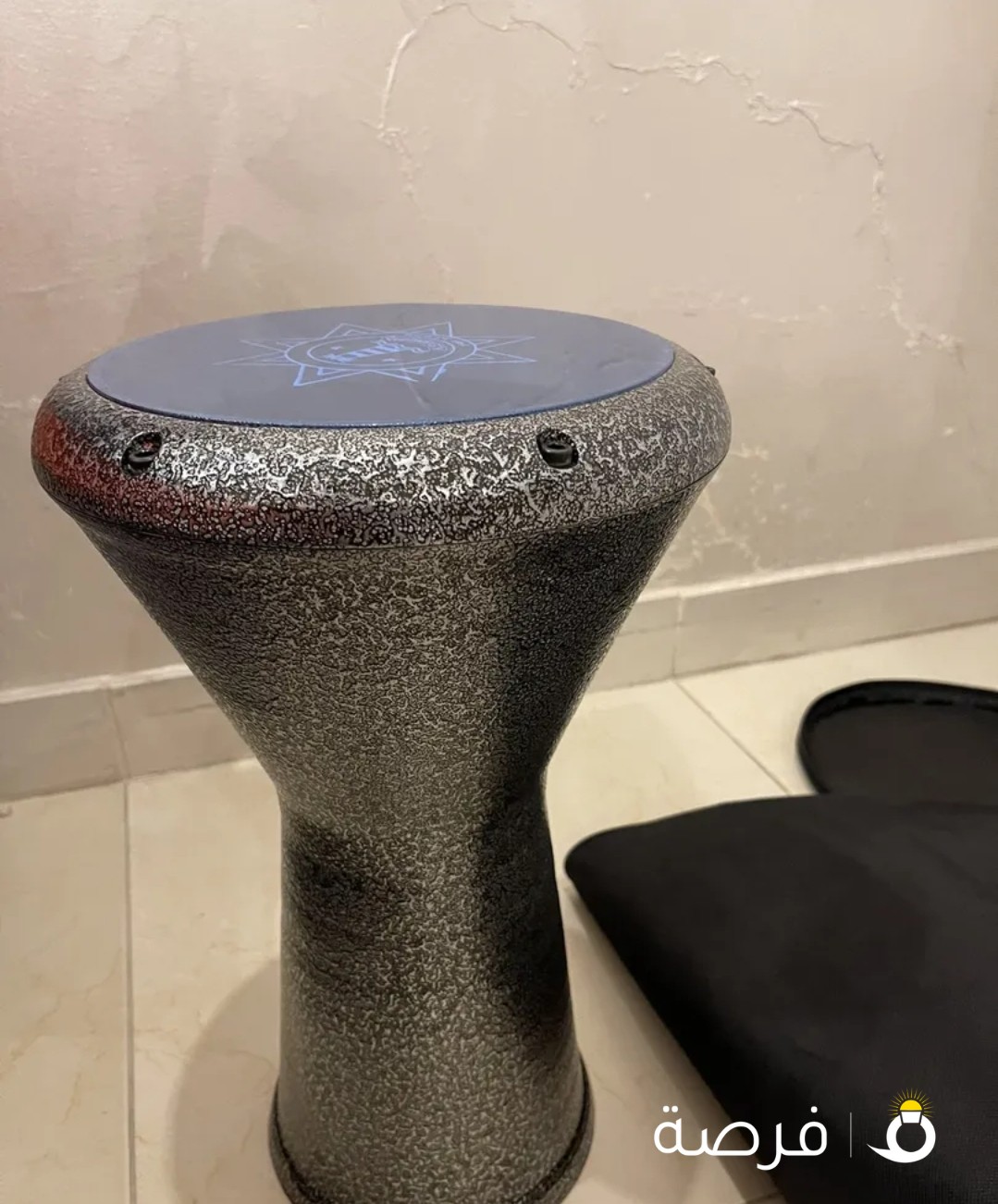 للبيع طبله مصريه مو مستخدمه نظيفه مع جنطه صوت ممتاز كل شي واضح بل صوره توني شاريه