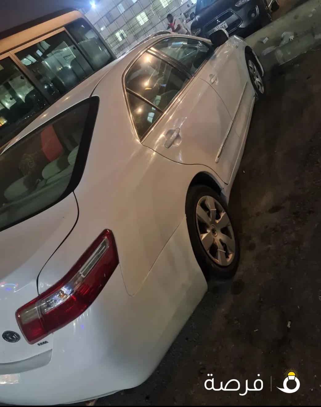 سيارات للبيع