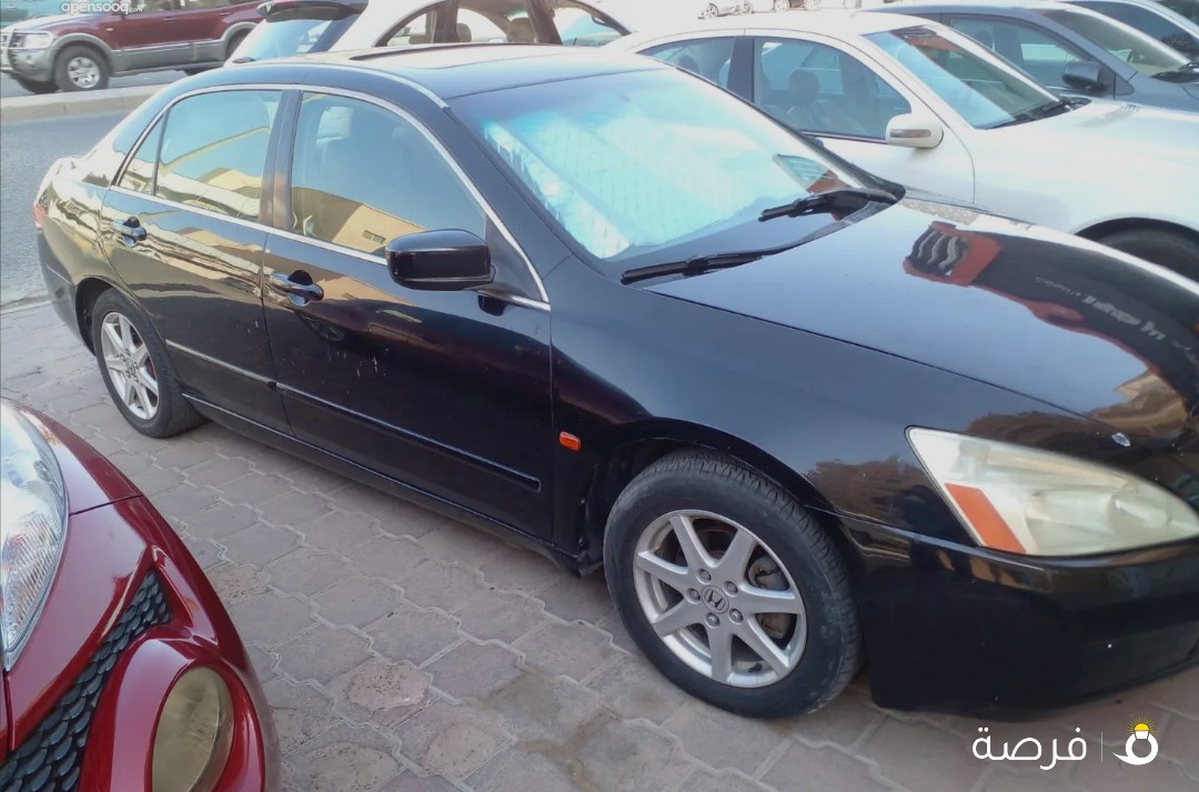 هوندا اكورد 2004