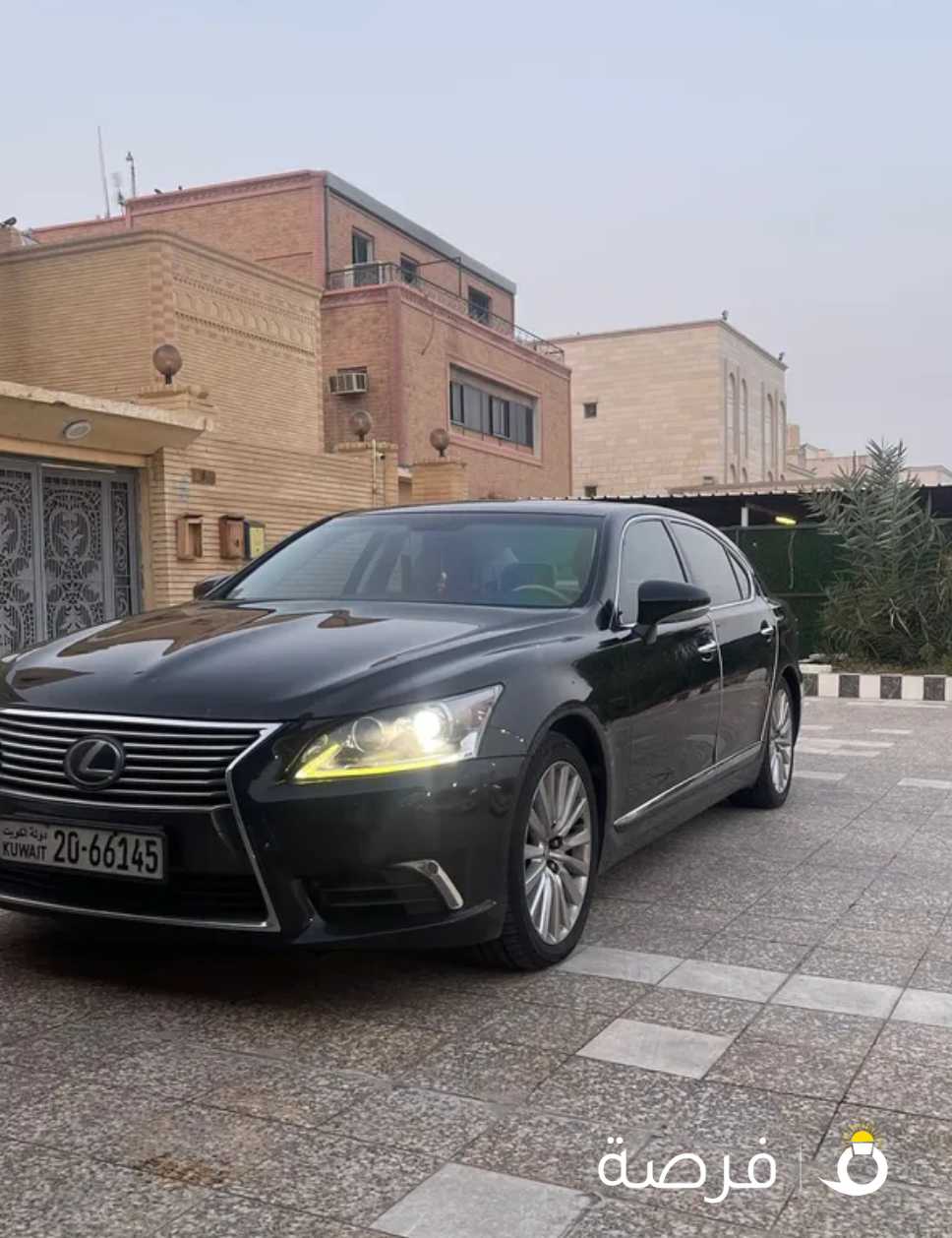 لكزس LS460 موديل 2013 كاملة المواصفات بدون حوادث للبيع