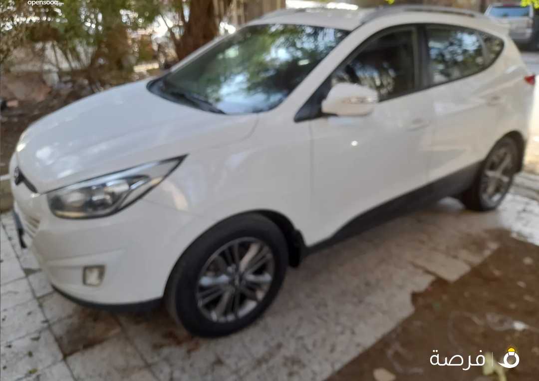 جيب هونداي توسان موديل 2015 بحاله نظيفة جدا 4سلندر احلي استعمال