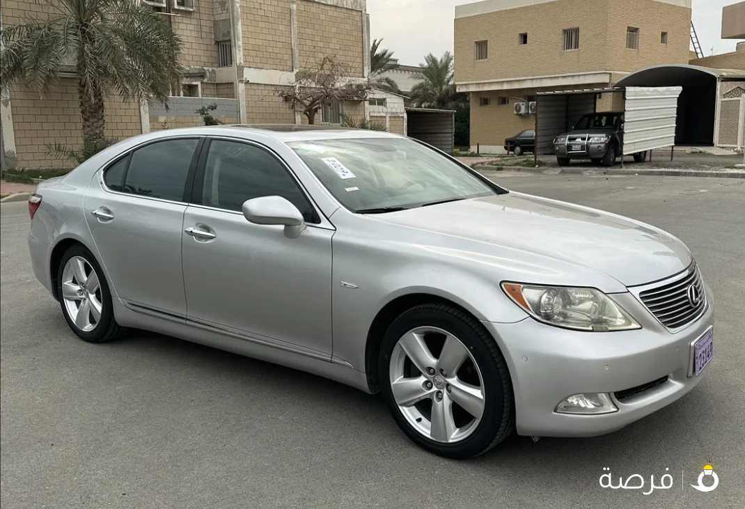 لكزس LS460