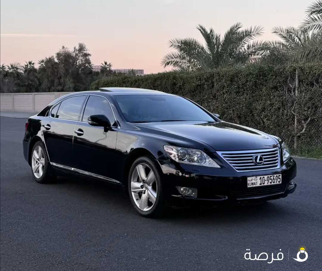 لكزس LS460L عداد 137 الف فقط 2012