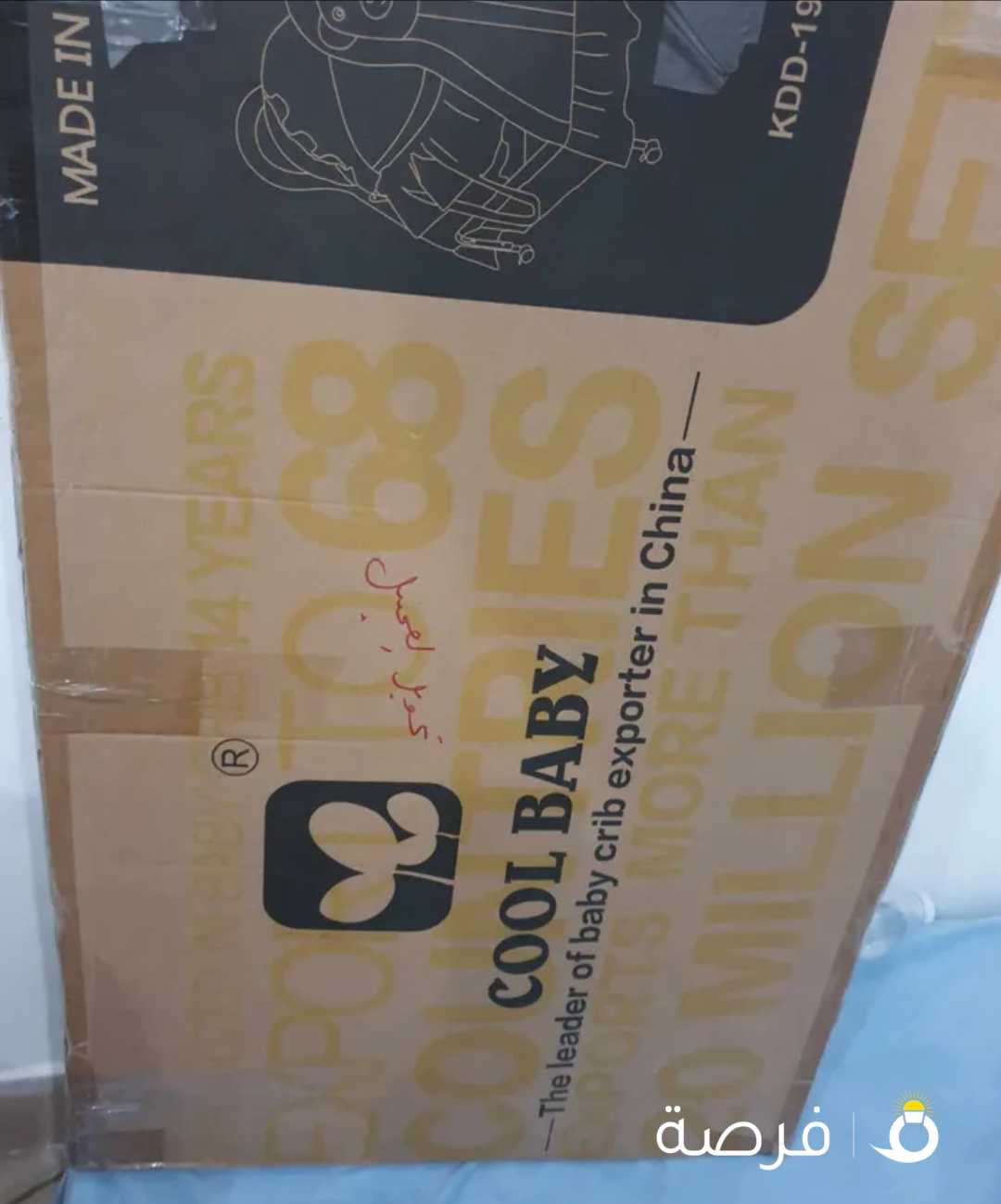 سرير اطفال بالكرتون لم يستعمل