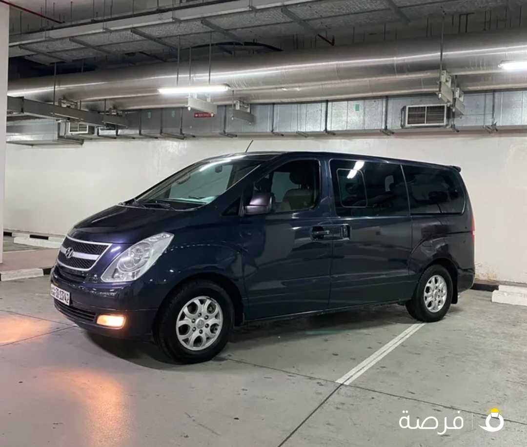 باص هيونداي H1 موديل 2014 عداد 155 الف كم فقط شرط الفحص والنظافه