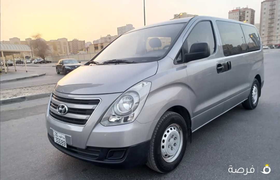 هيونداي H1 سبع مقاعد بحالة ممتازة