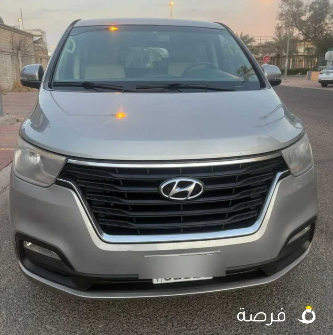 هيونداي H1 عشرة مقاعد بحالة ممتازة