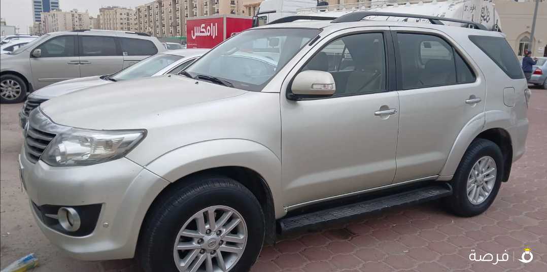للبيع جمله 4 سيارات