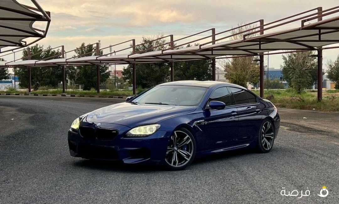 M6 << BMW