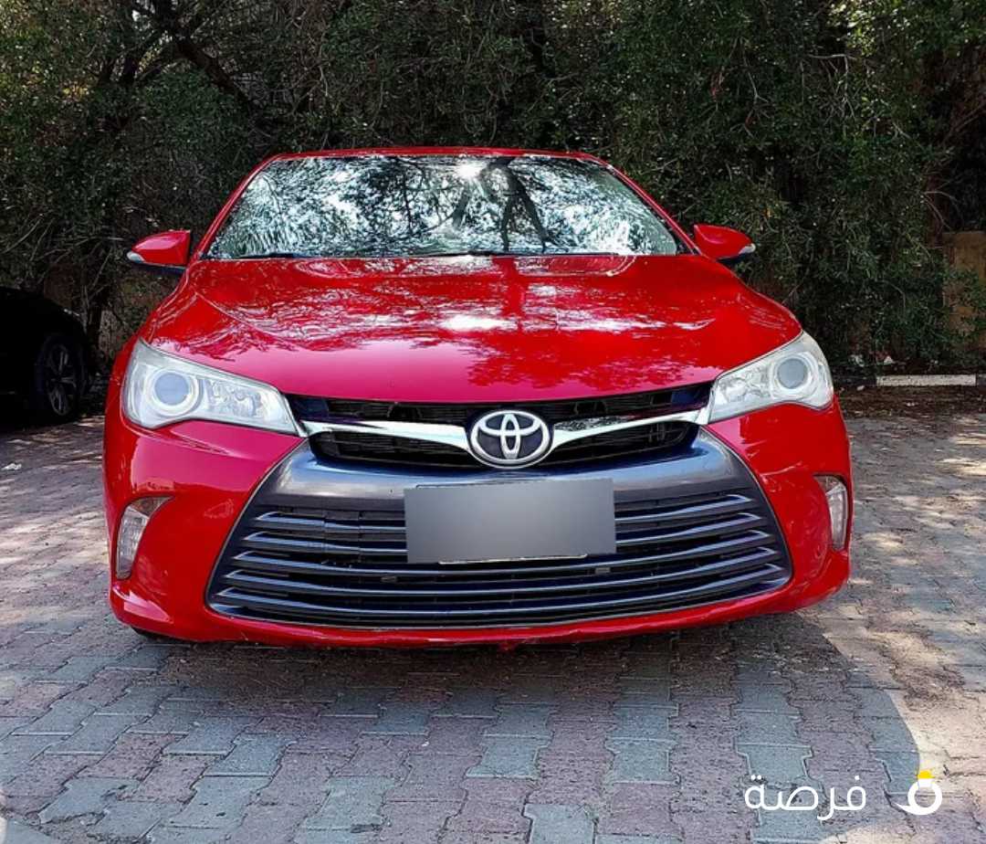 كامري Glx 2017 أعلى درجة بالمواصفات لون مميز بحالة فوق الممتازة سيرفيس منتظم حتي الآن