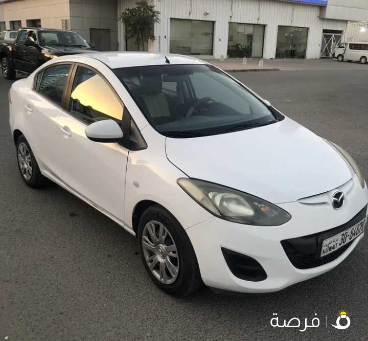 مازدا c2 الموديل 2014 ماشية 289 سيارة شغالة امورها تمام تكيف شغال