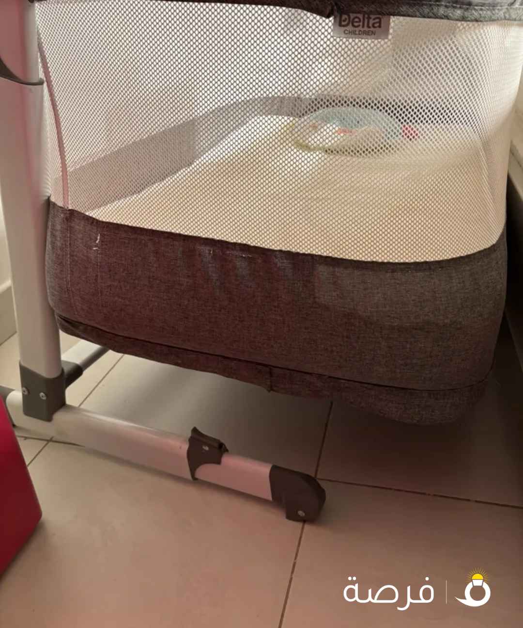 تخت اطفال صغير جديد مستخدم 3 اشهر بداعي السفر