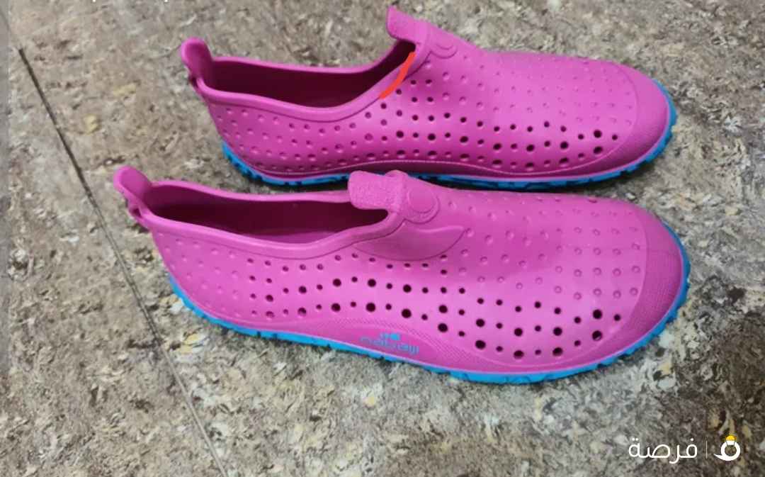 Decathlon kids swimming shoes 33-34