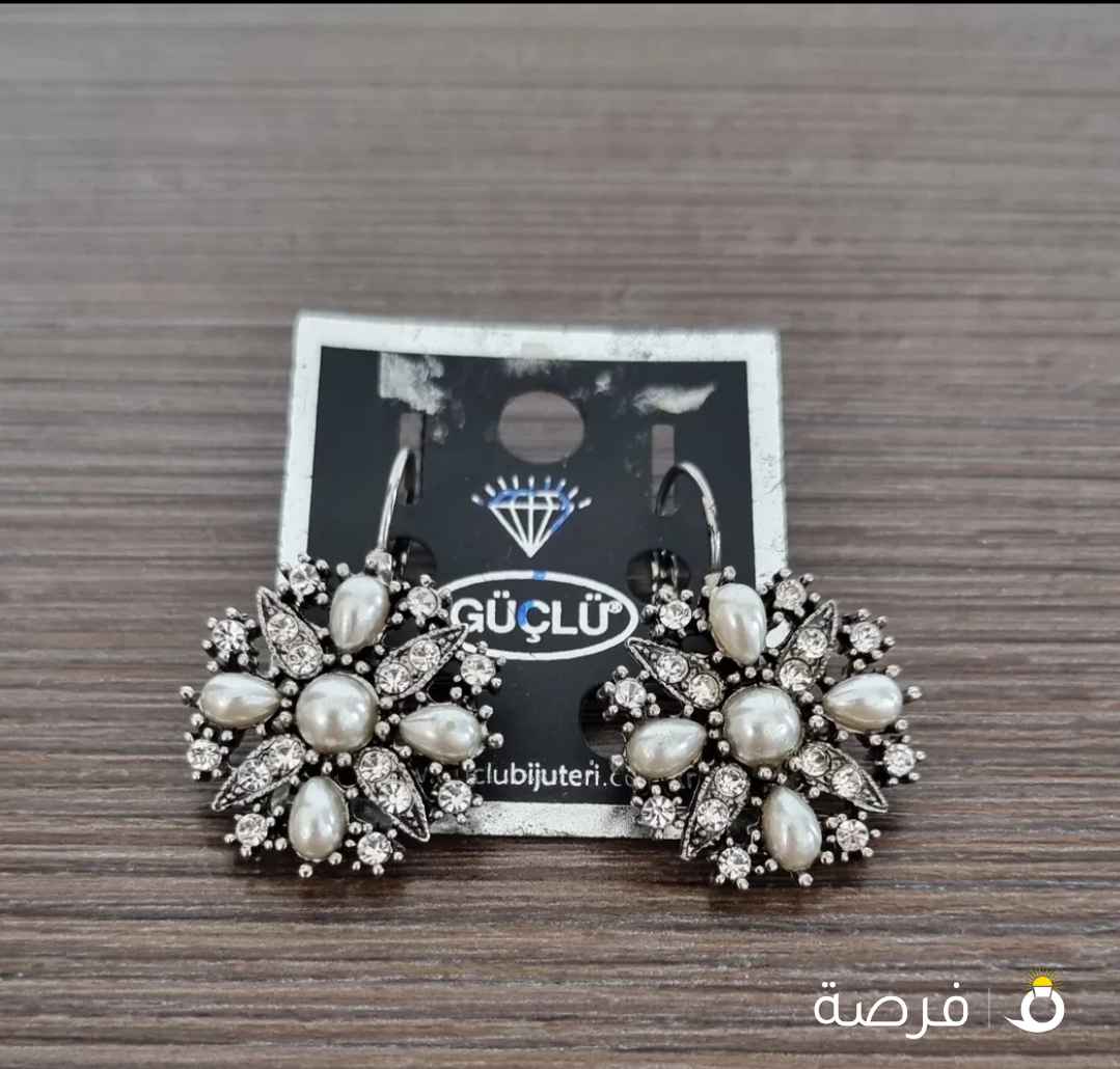 Earrings with stones