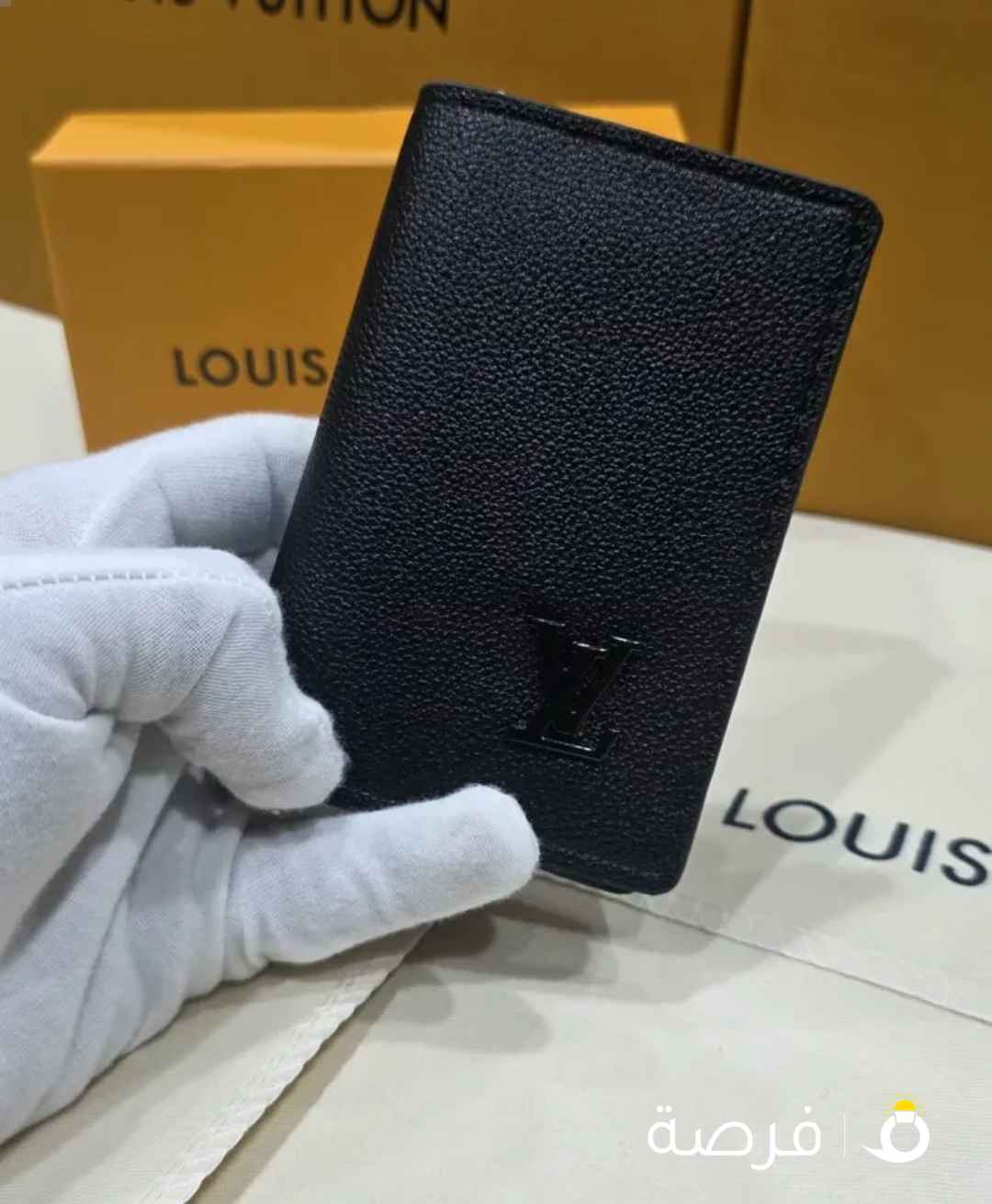 بوك او ( محفظه ) Lv مع الكرتون درجه اولى غير مستعمل