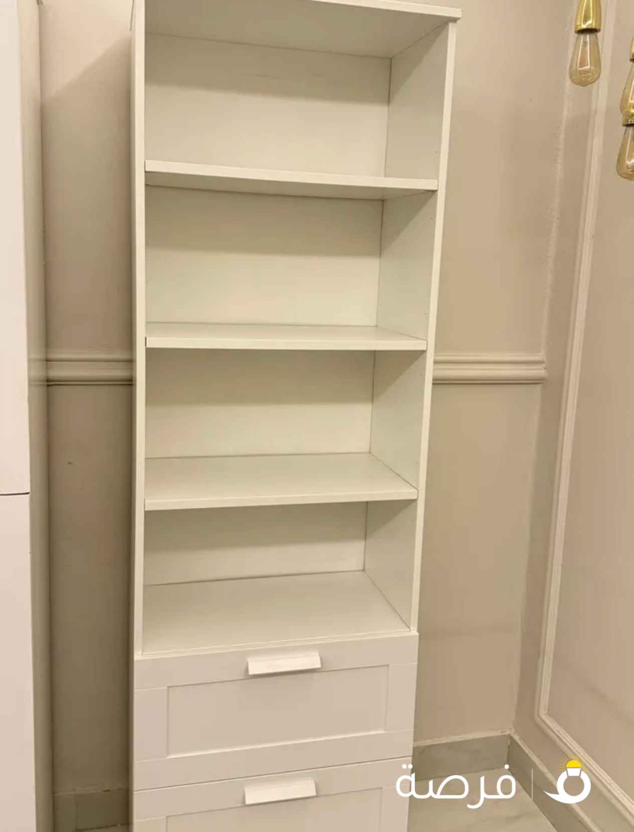 مكتبة من ايكيا