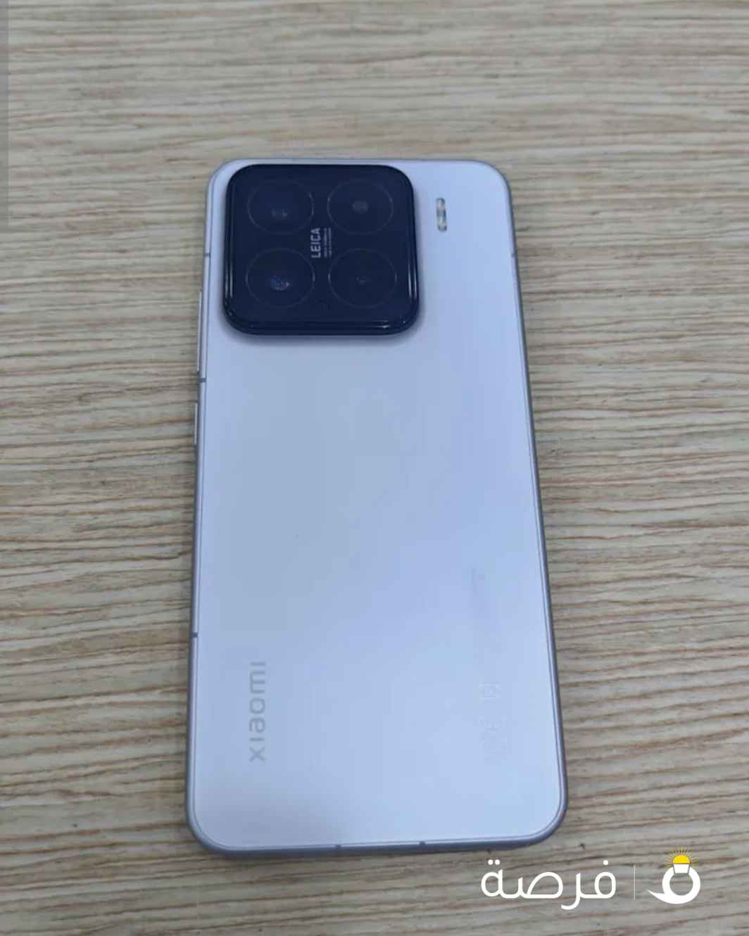 هاتف Xiaomi 15 مستعمل حاله ممتازه معه جميع اغراضه