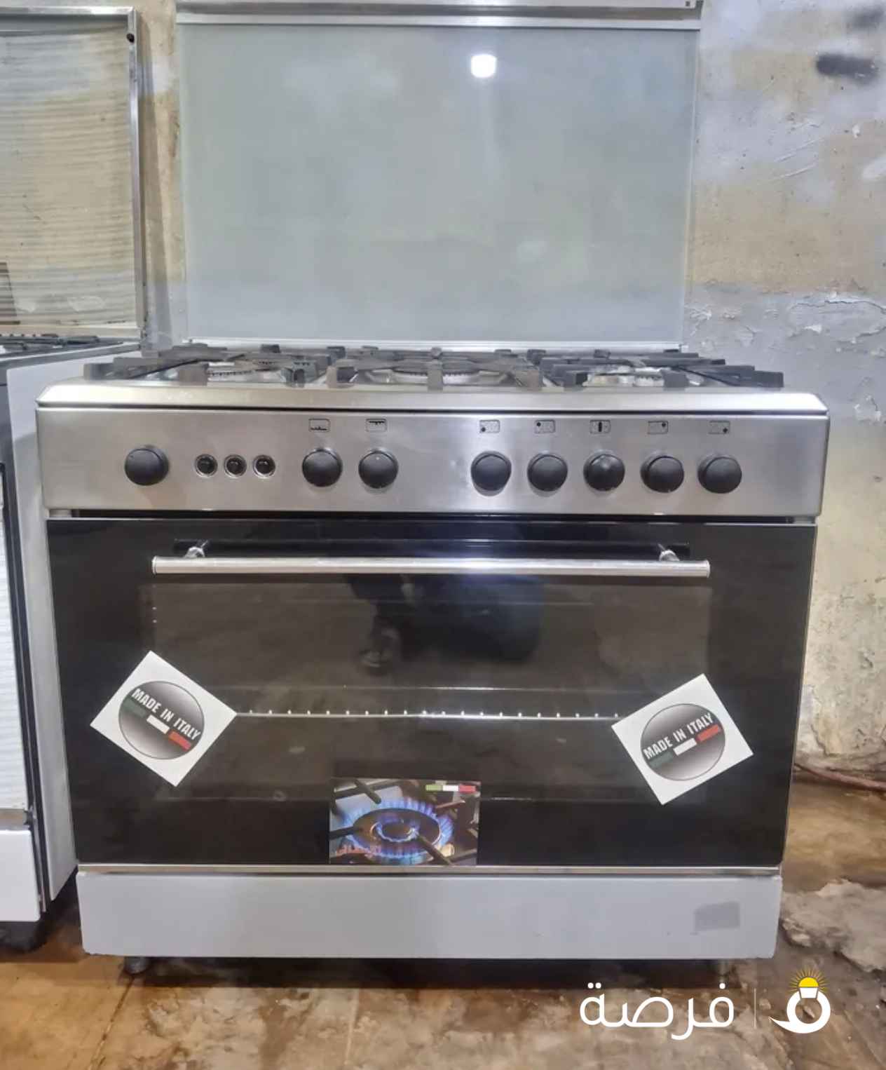 طباخ مرك لاجرمن إيطالي حجم 90 في 60 بحاله ممتاز جدا معا الكفله والتوصيل