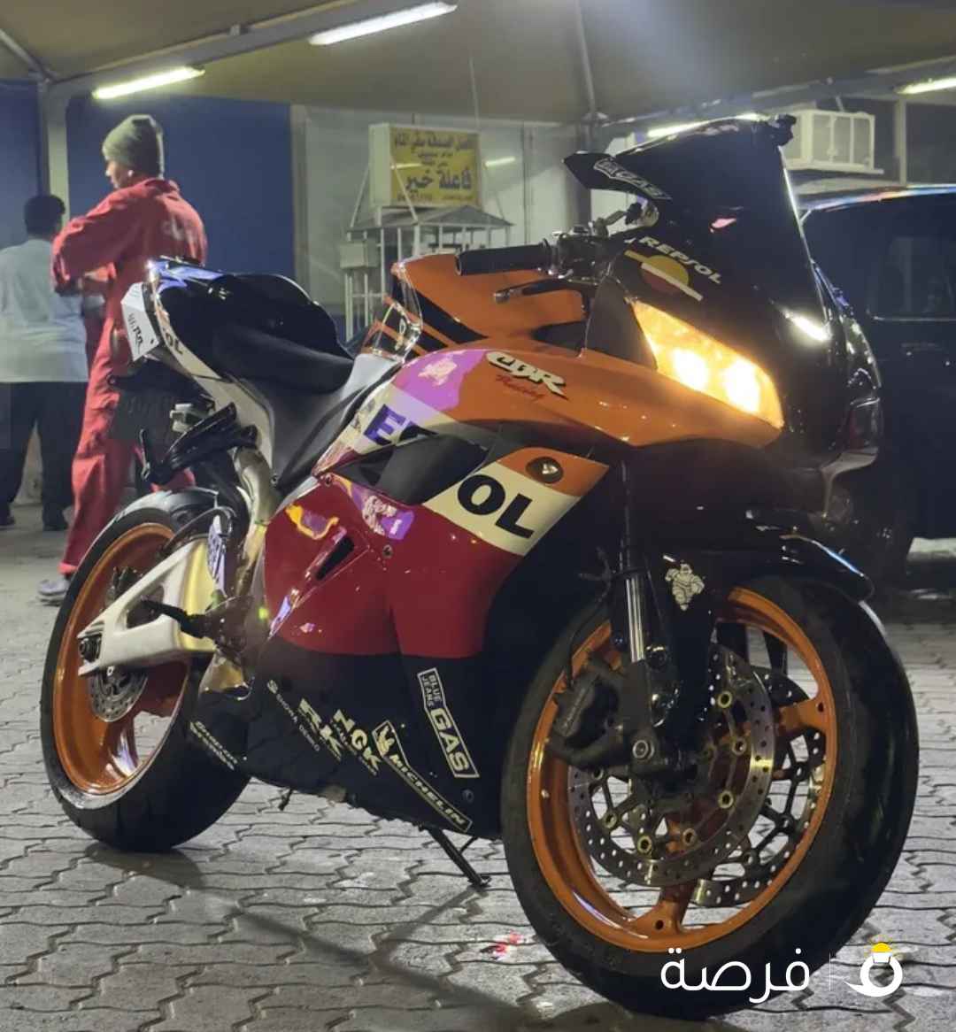 للبيع هوندا cbr600rr ريبسول أصلي