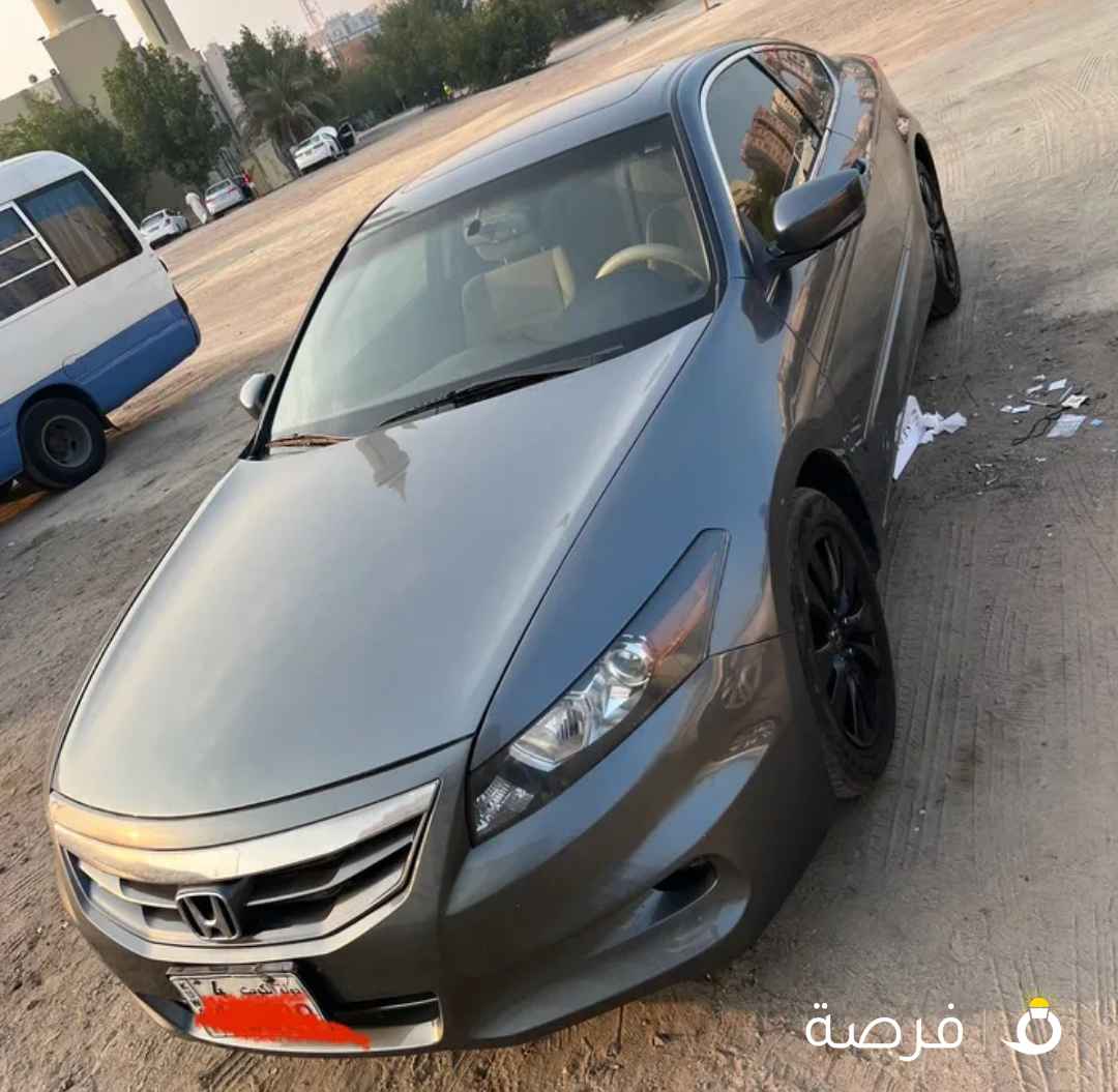 هوندا اكورد كوبيه 2011 ( سيرفيس بالوكالة ومرفق بالصور )