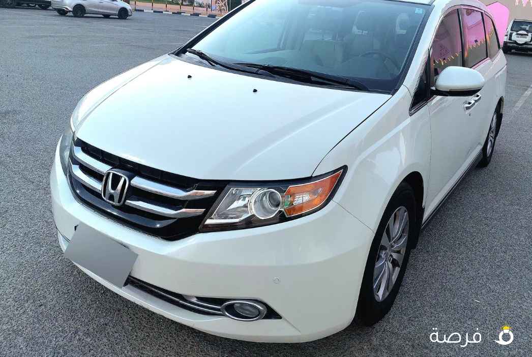 2015 هوندا اوديسي عائلية الدرجة الاولى touring اعلى مواصفات 8 مقاعد
