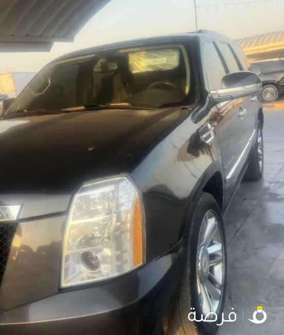 اسكاليد للبيع اوالبدل شرط الفحص2010