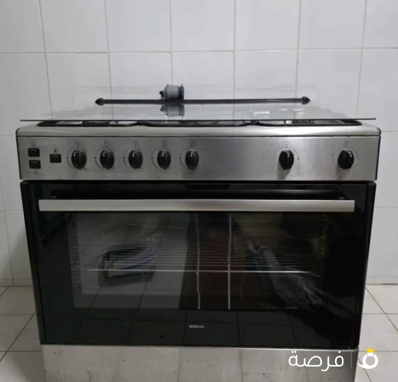 beko 90x60cm with oven (fully functional and negotiable)