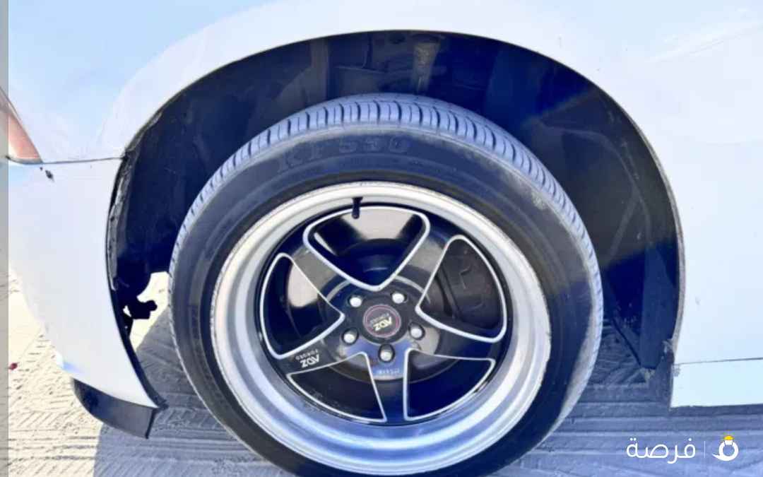 Dodge charge eny want exchange with charge i will agree