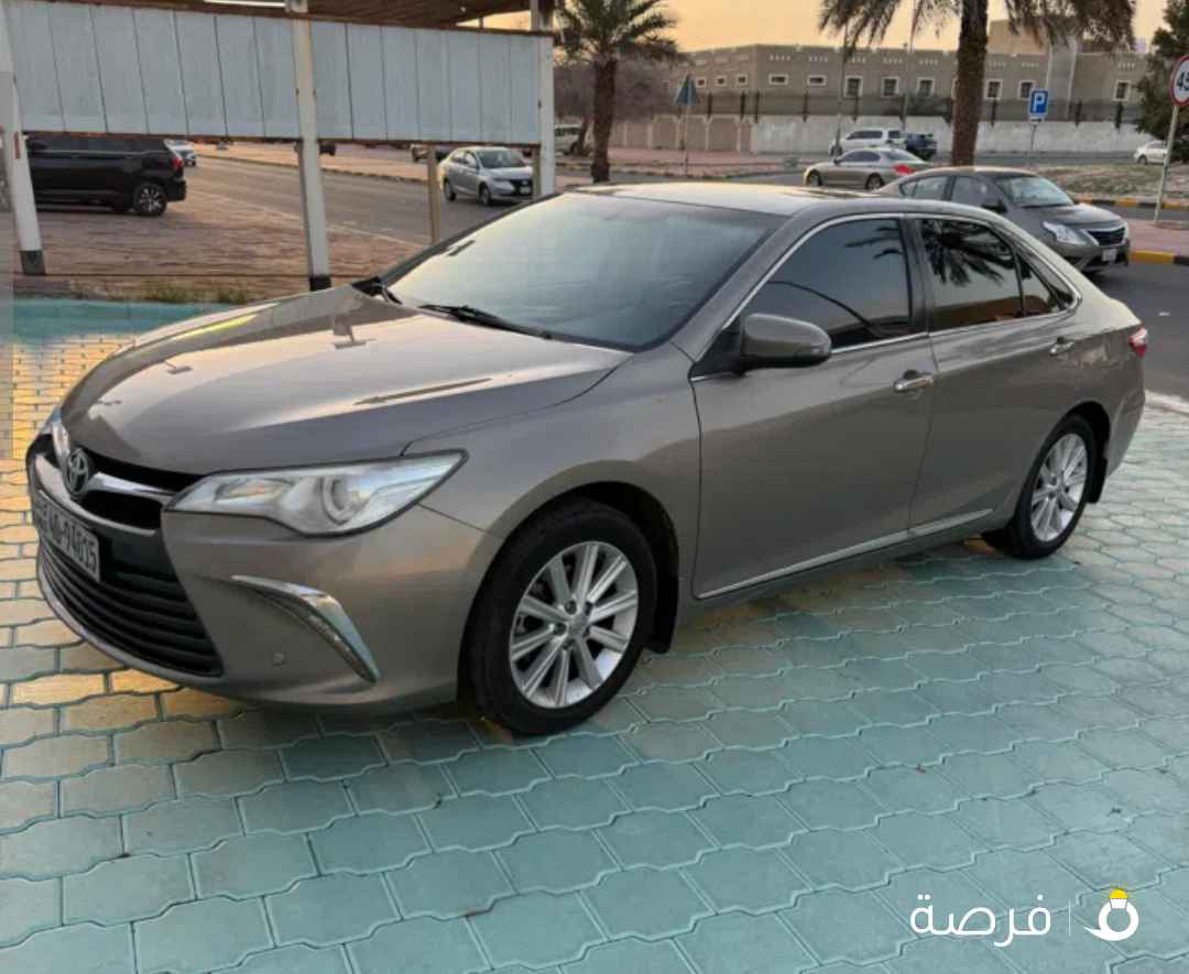 تويوتا كامري ⁦GLX⁩